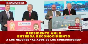 Presidente AMLO entrega reconocimiento a los mejores «aliados de los consumidores»