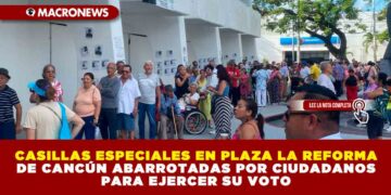 CASILLAS ESPECIALES EN PLAZA LA REFORMA DE CANCÚN ABARROTADAS POR CIUDADANOS PARA EJERCER SU VOTO
