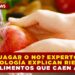 ¿ENJUAGAR O NO? EXPERTOS EN MICROBIOLOGÍA EXPLICAN RIESGOS DE COMER ALIMENTOS QUE CAEN AL SUELO
