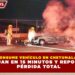 INCENDIO CONSUME VEHÍCULO EN CHETUMAL: BOMBEROS ACTÚAN EN 15 MINUTOS Y REPORTAN PÉRDIDA TOTAL